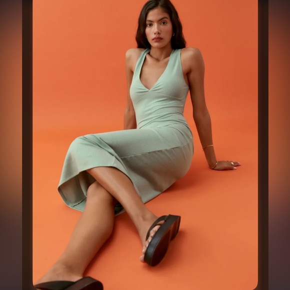 Reformation Ashlee Midi Dress Strappy Open Back Minimalist‎ Modern Soft Glam - Picture 3 of 9